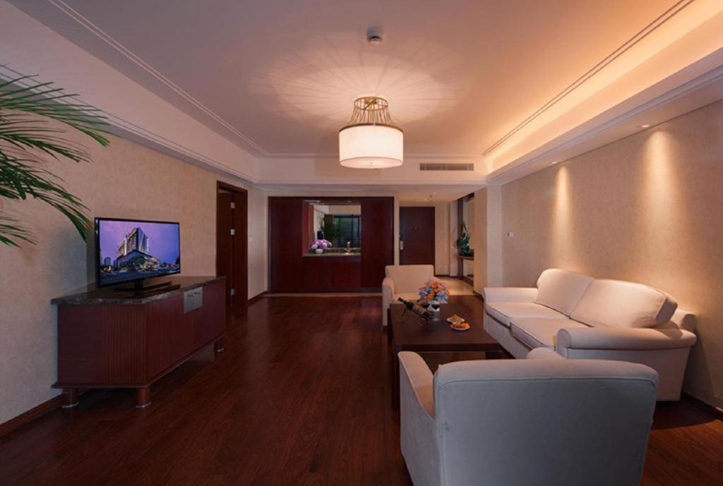 ซูกวง อินเตอร์เนชั่นแนล โฮเต็ล คุนซาน Hotel ภายนอก รูปภาพ